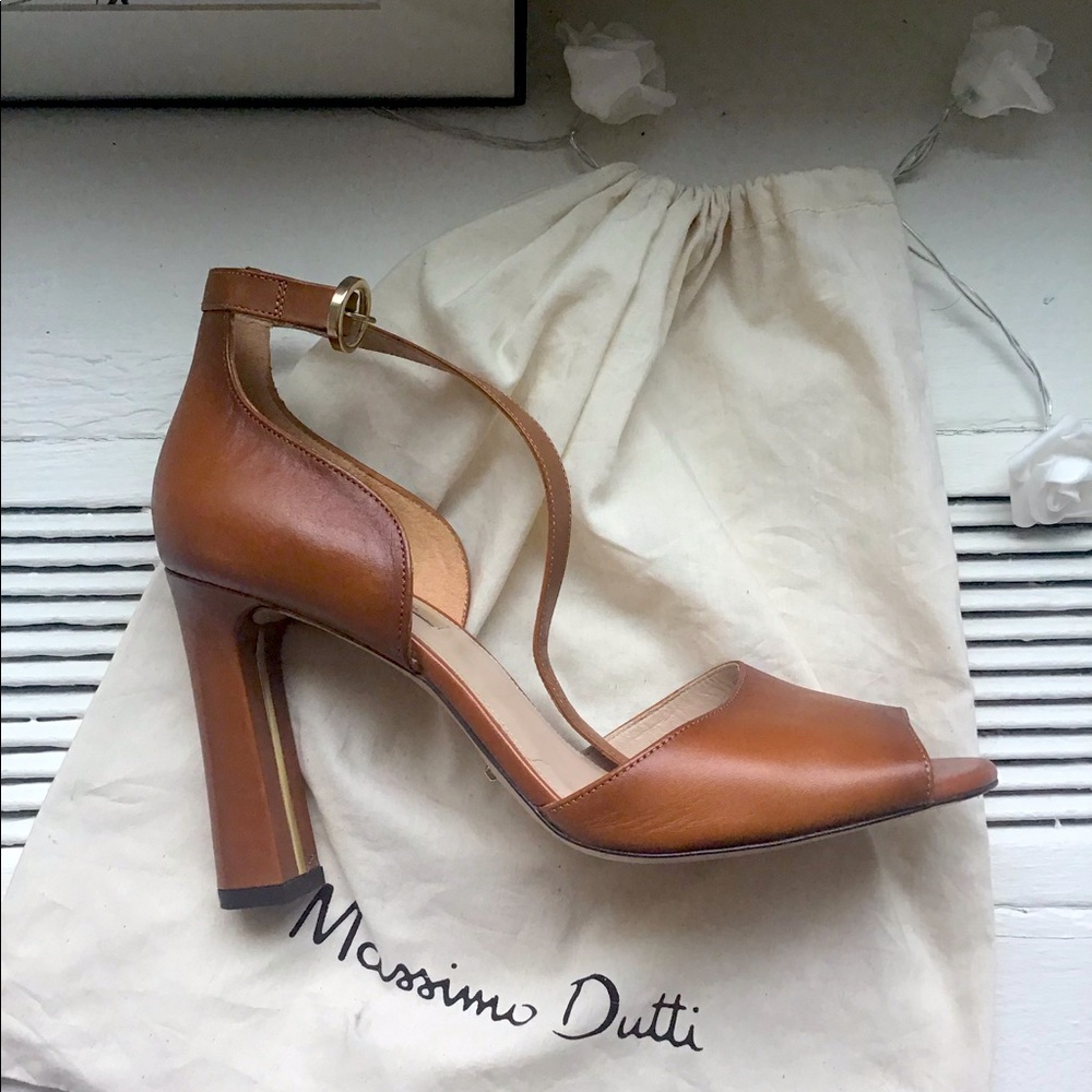 Massimo Dutti sandals